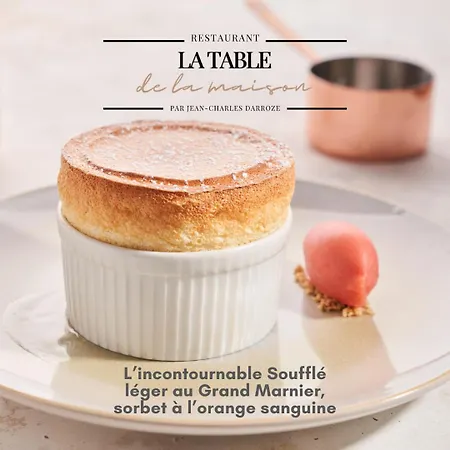 호텔 Logis - Restaurant Maison Claude Darroze 3*