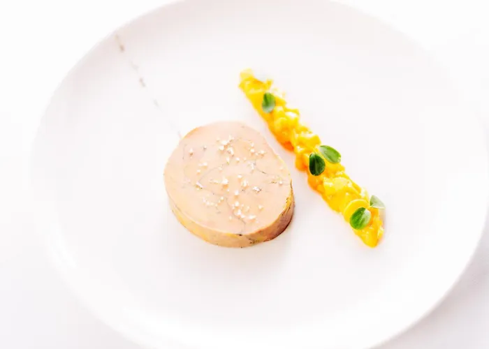 Hotel Logis - Restaurant Maison Claude Darroze 3*