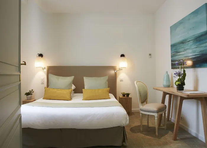 Logis - Restaurant Maison Claude Darroze 3*