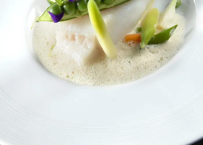 Hotel Logis - Restaurant Maison Claude Darroze 3*